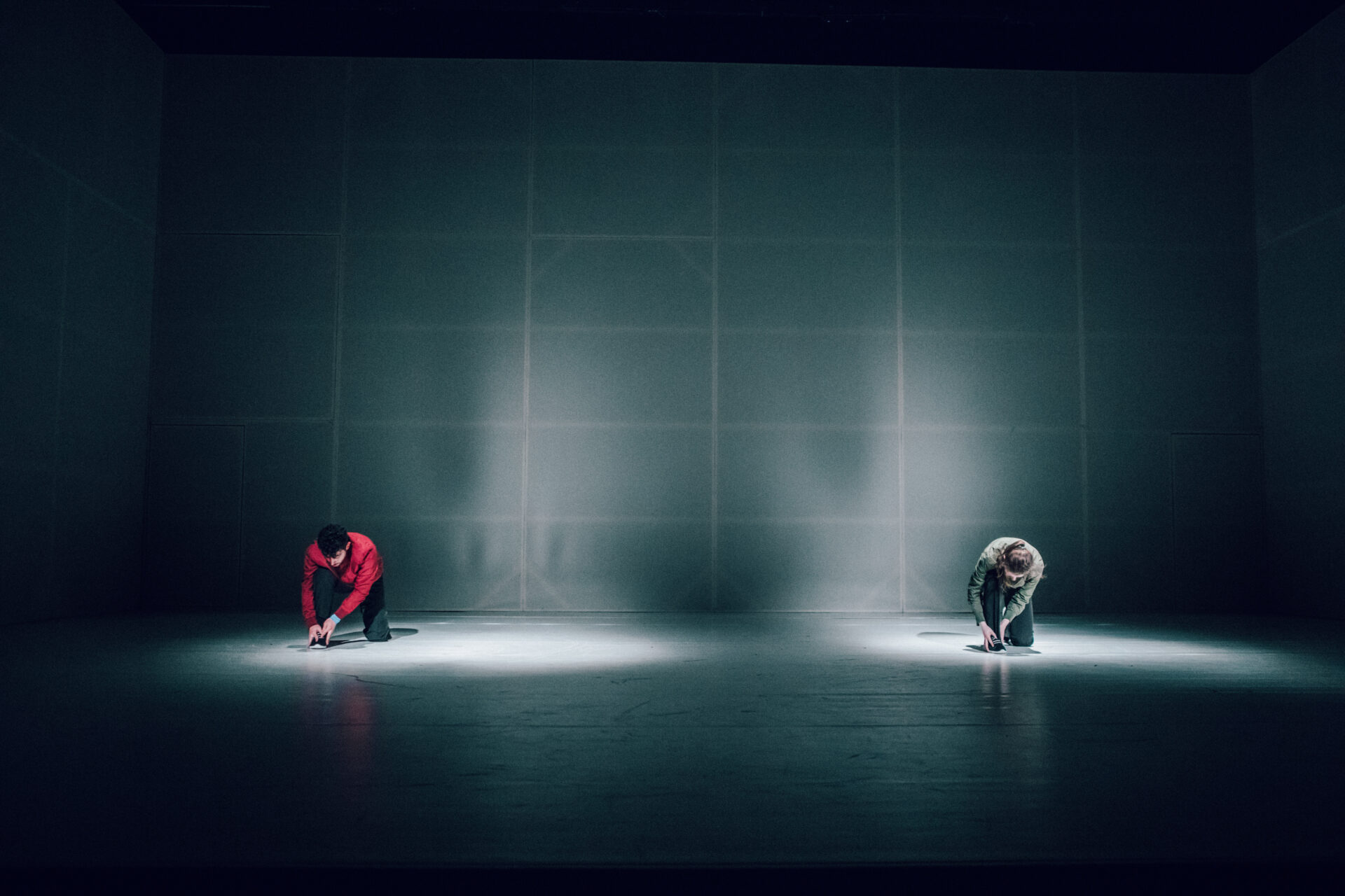 Inner Jail, Darwin Díaz,Contemporary Dance, Theater Trier, Duo, Duet, 2017